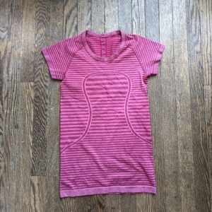 Lululemon omega active tee sz 6 pink red stripe rare